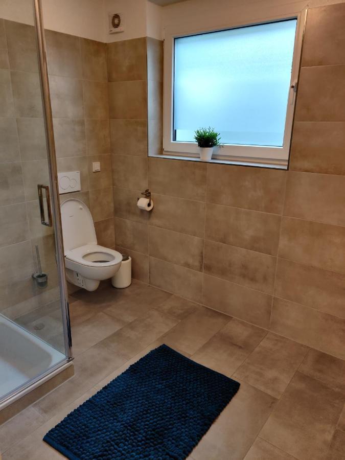 Moderne Neubau Ferienwohnung Wiesbaden Ngoại thất bức ảnh
